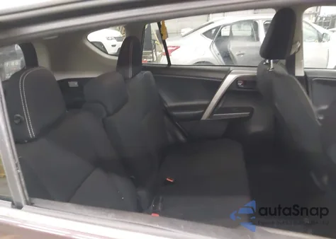 2018 Toyota Rav4 Xle from USA, damaged, VIN 2T3RFREV7JW723162